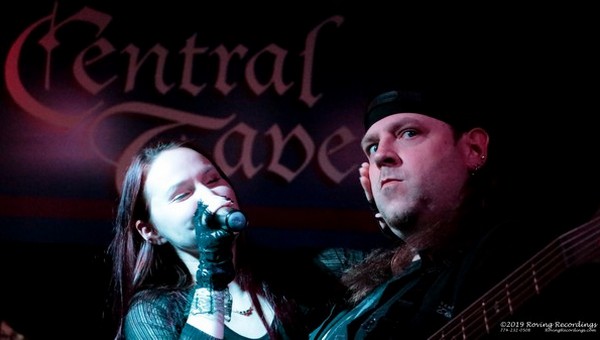 Carolyn Rae & The Rumors @ Central Tavern