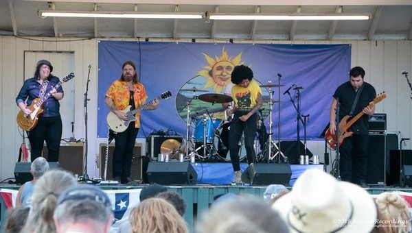 Nikki Hill @ The Marshfield Fair