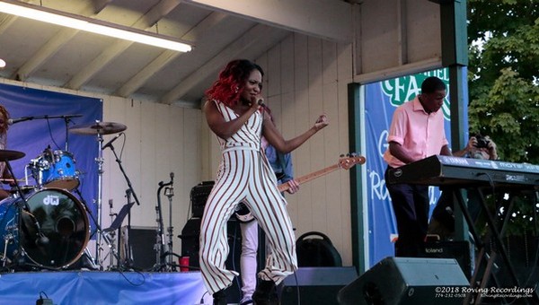 Southern Avenue @ The Marshfield Fair