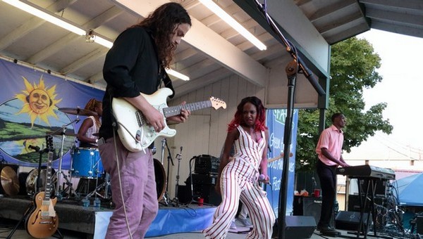 Southern Avenue @ The Marshfield Fair